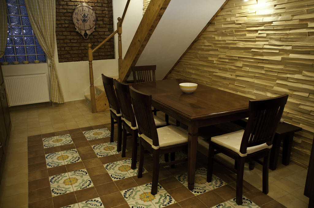Arina Apartments Braşov Buitenkant foto