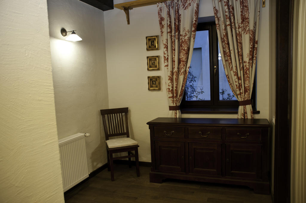 Arina Apartments Braşov Buitenkant foto