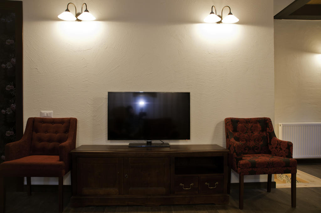 Arina Apartments Braşov Buitenkant foto